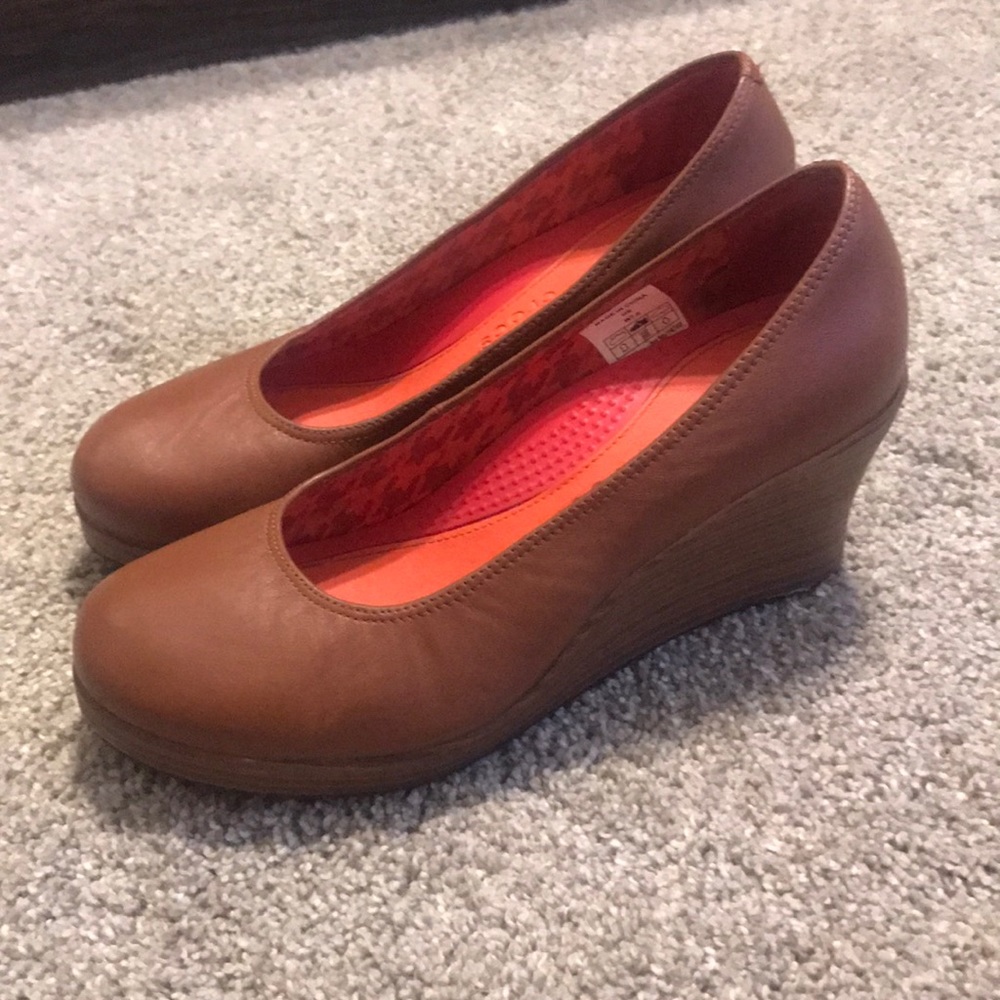 Crocs wedges in brown